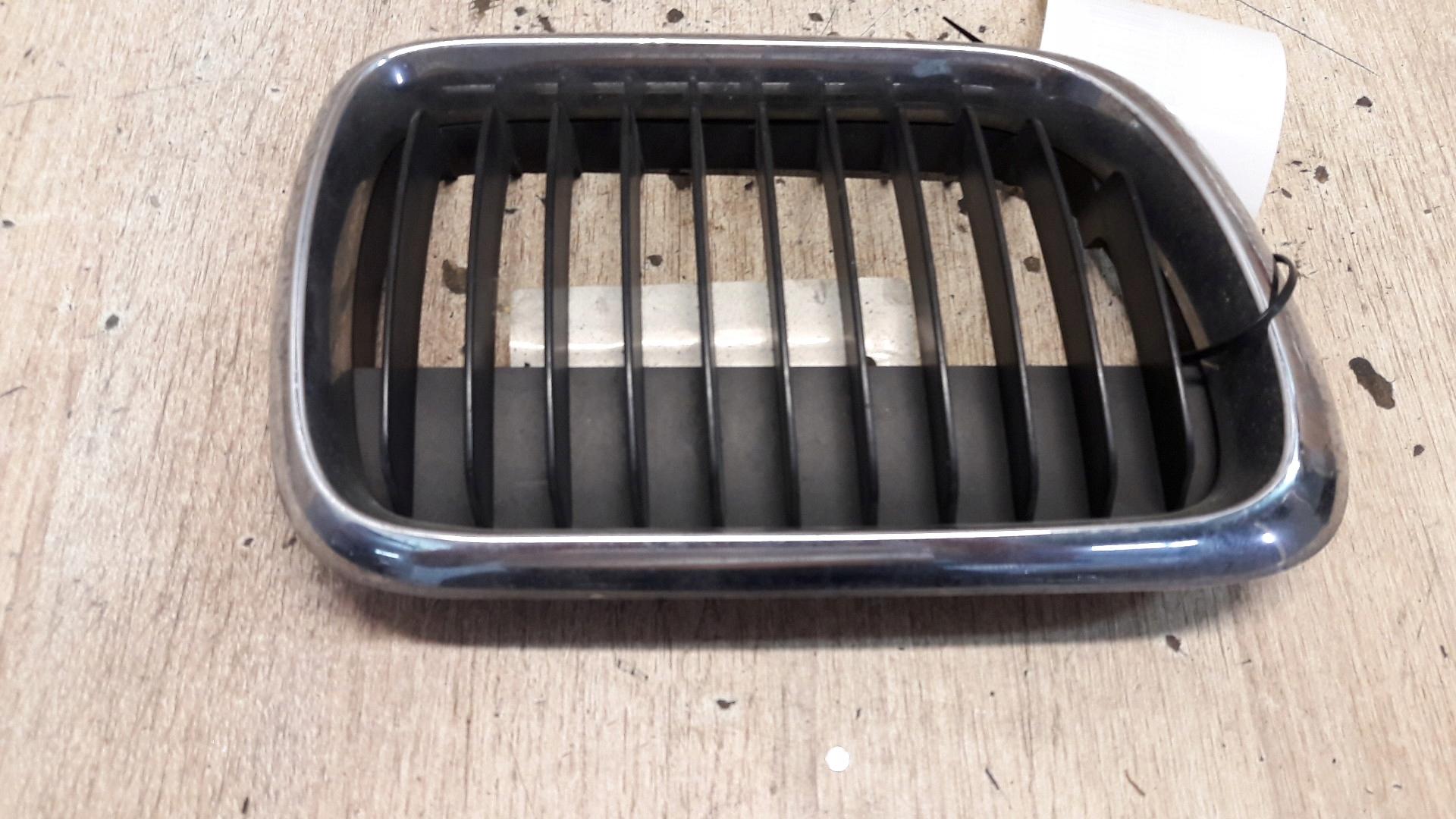 8195092 - очка правая BMW E36