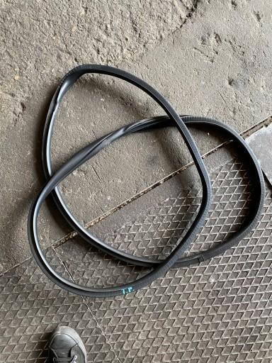 87 JEEP GRAND CHEROKEE WK2 ПРОКЛАДКА ДВЕРЕЙ ПЕРЕДНЯ L