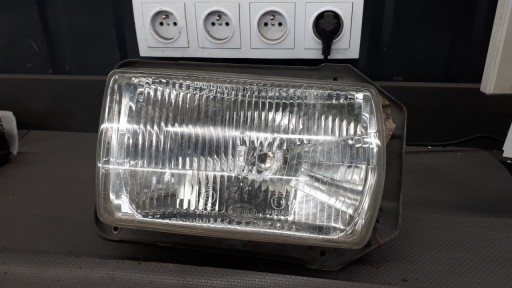 905-120429 фара ліва vw passat b1