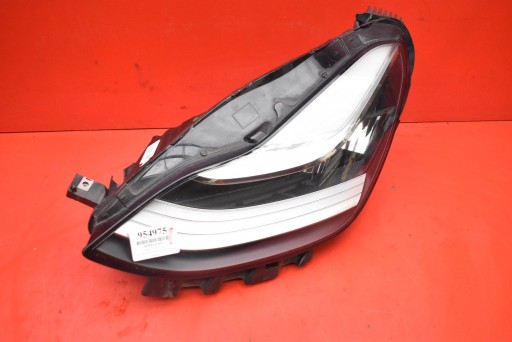 Фара левая полная светодиодная eu 1077375-30-b tesla model 3 17-21