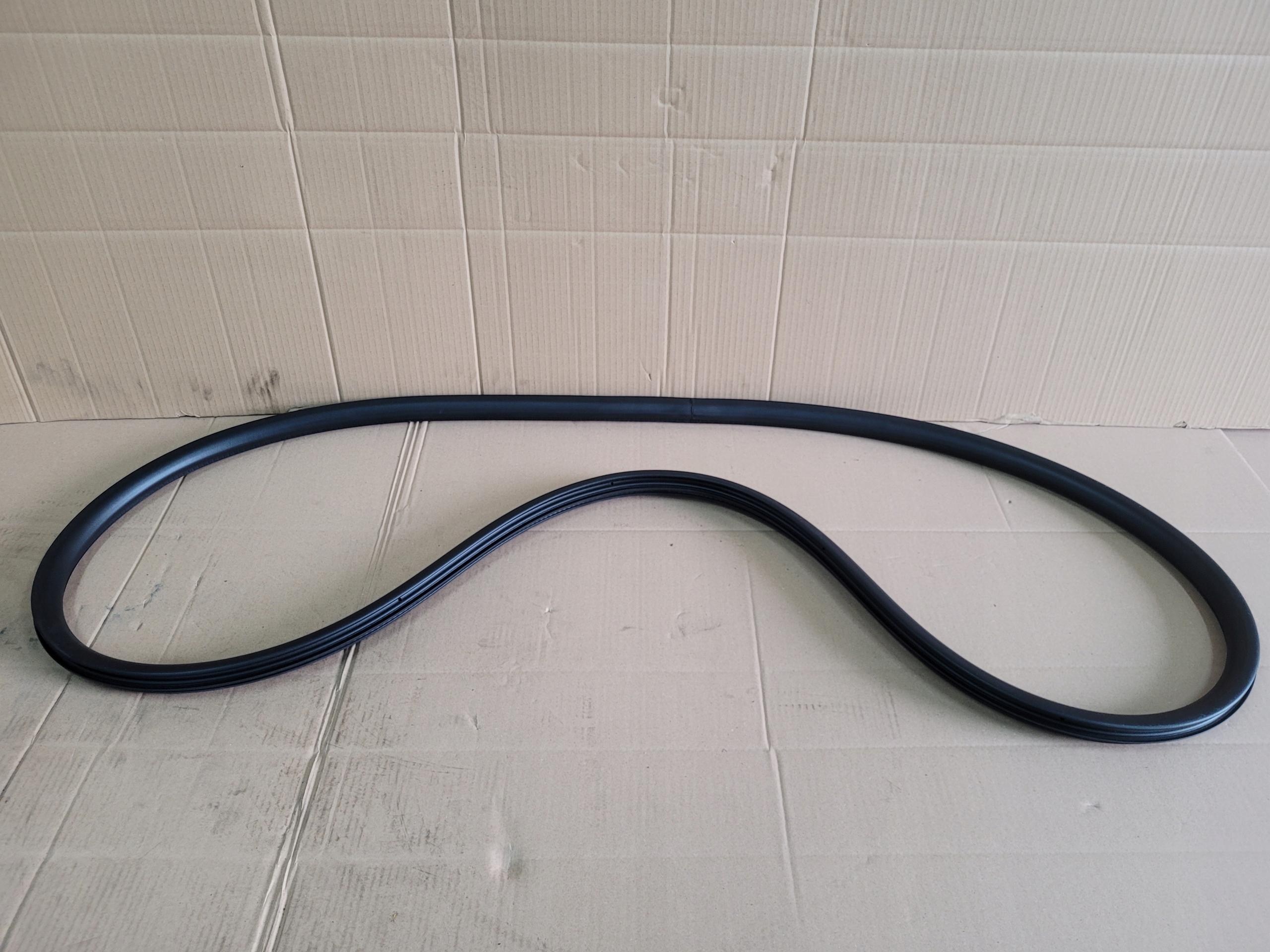 8P4831721C28P - A3 8P 5D SPORTBACK ущільнення двері права передня