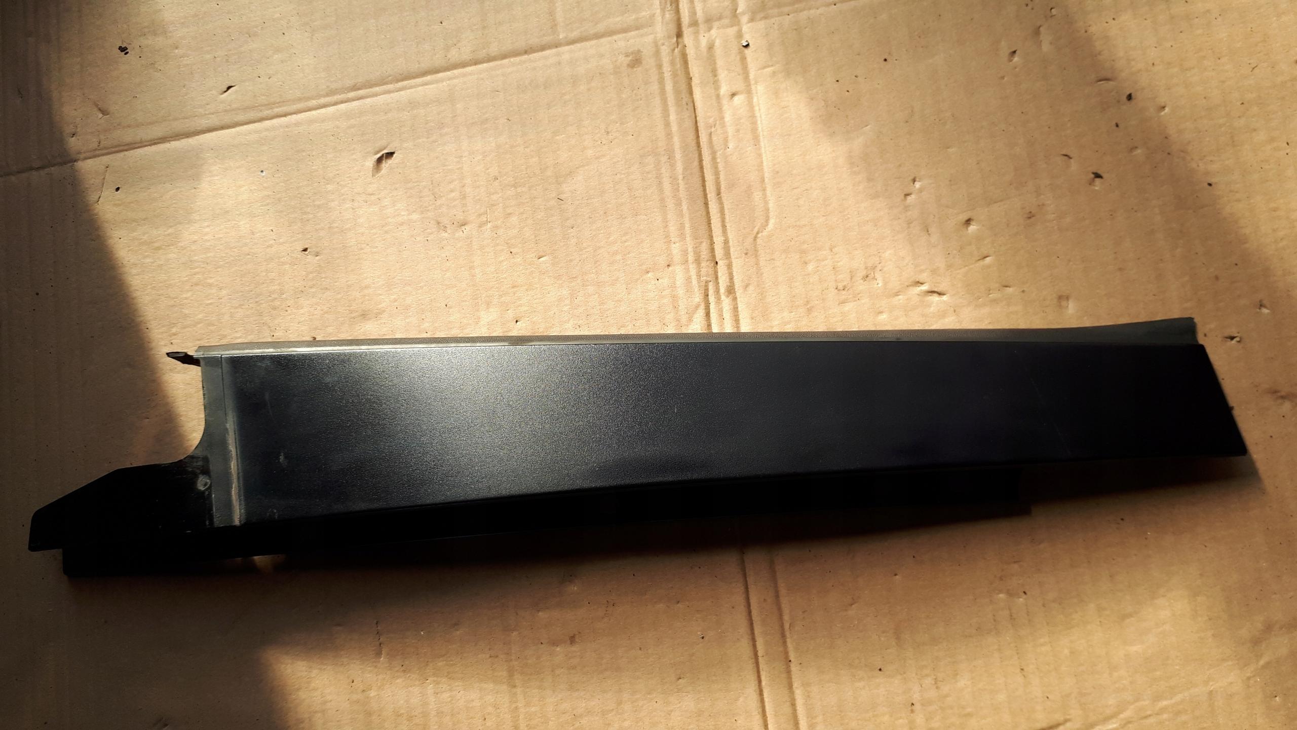 8K0839901P - A4 B8 Lift кришка планка стійки двері ліва задня