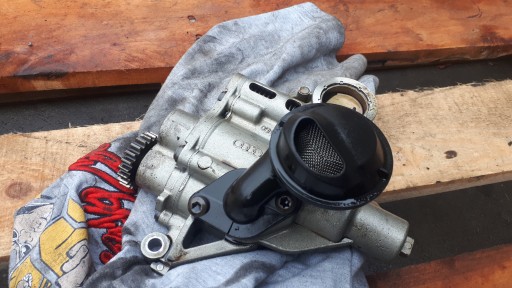 A4 B8 масляний насос 06h115105ac 1.8 2.0 TFSI A5 Q5