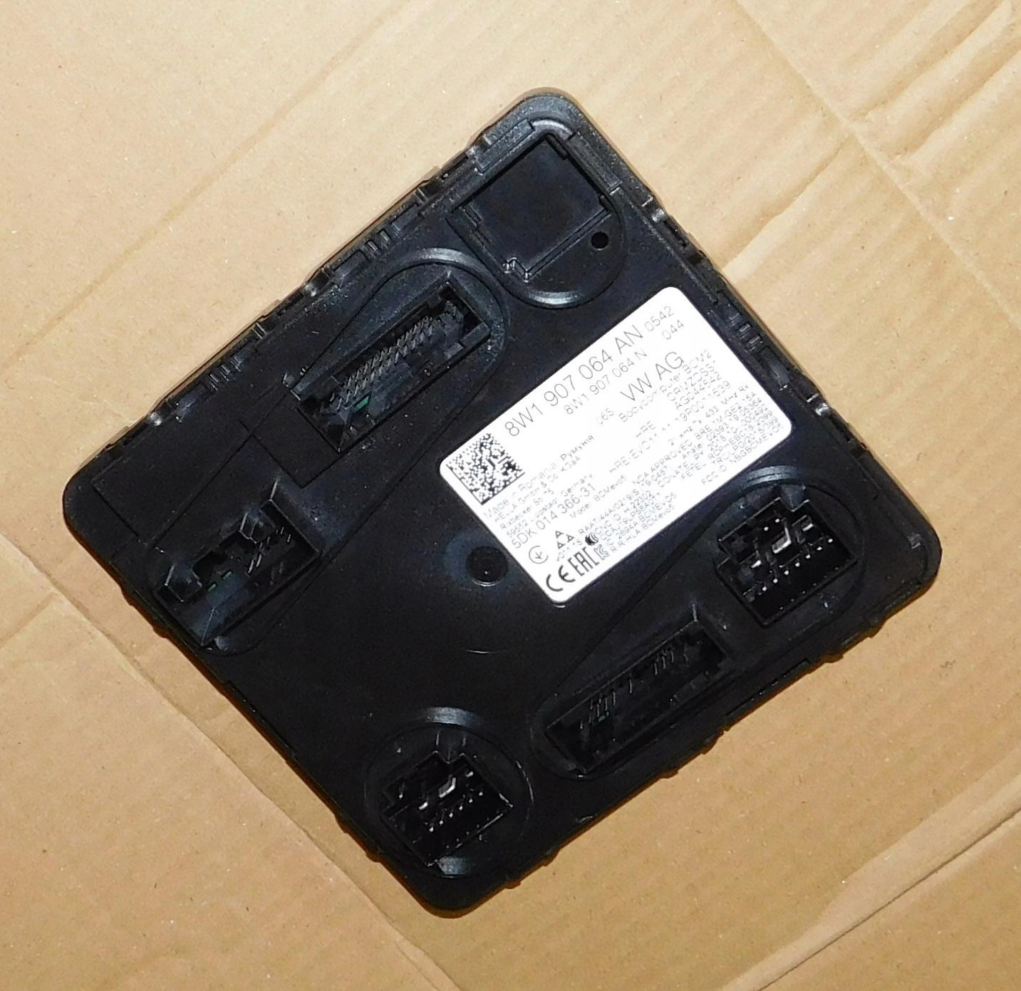 A4 b9 8W модуль KOMFOER 8w1907064an