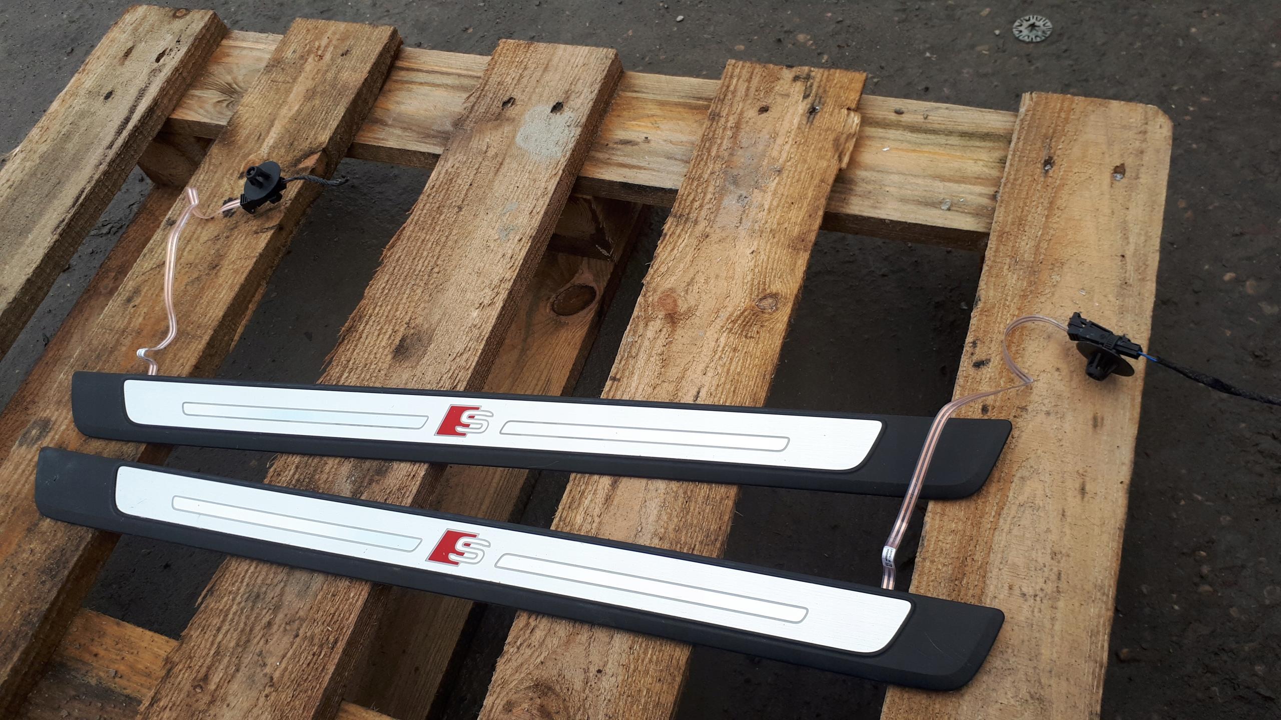 8W0947417A 8W0947418A - A4 B9 LIFT боковые юбки с подсветкой SLINE SLINE