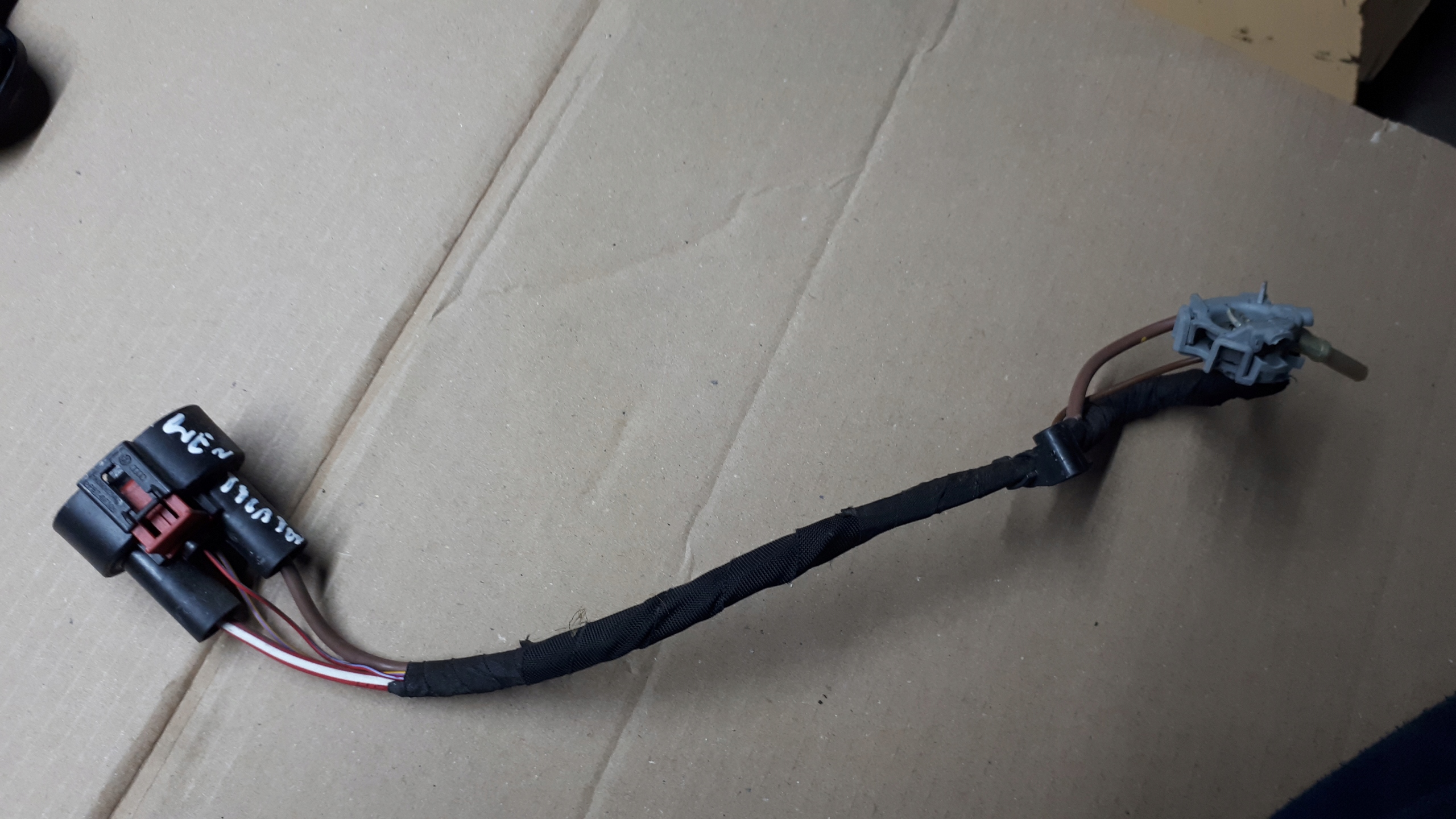 1K0906234C - A4 b9 Lift роз'єм вентилятора 2.0 TDI A5 8W