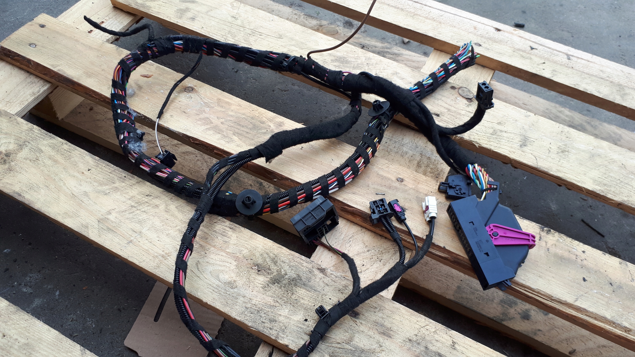 A5 8T LIFT штекер усилителя BANG OLUFSEN A4 B8