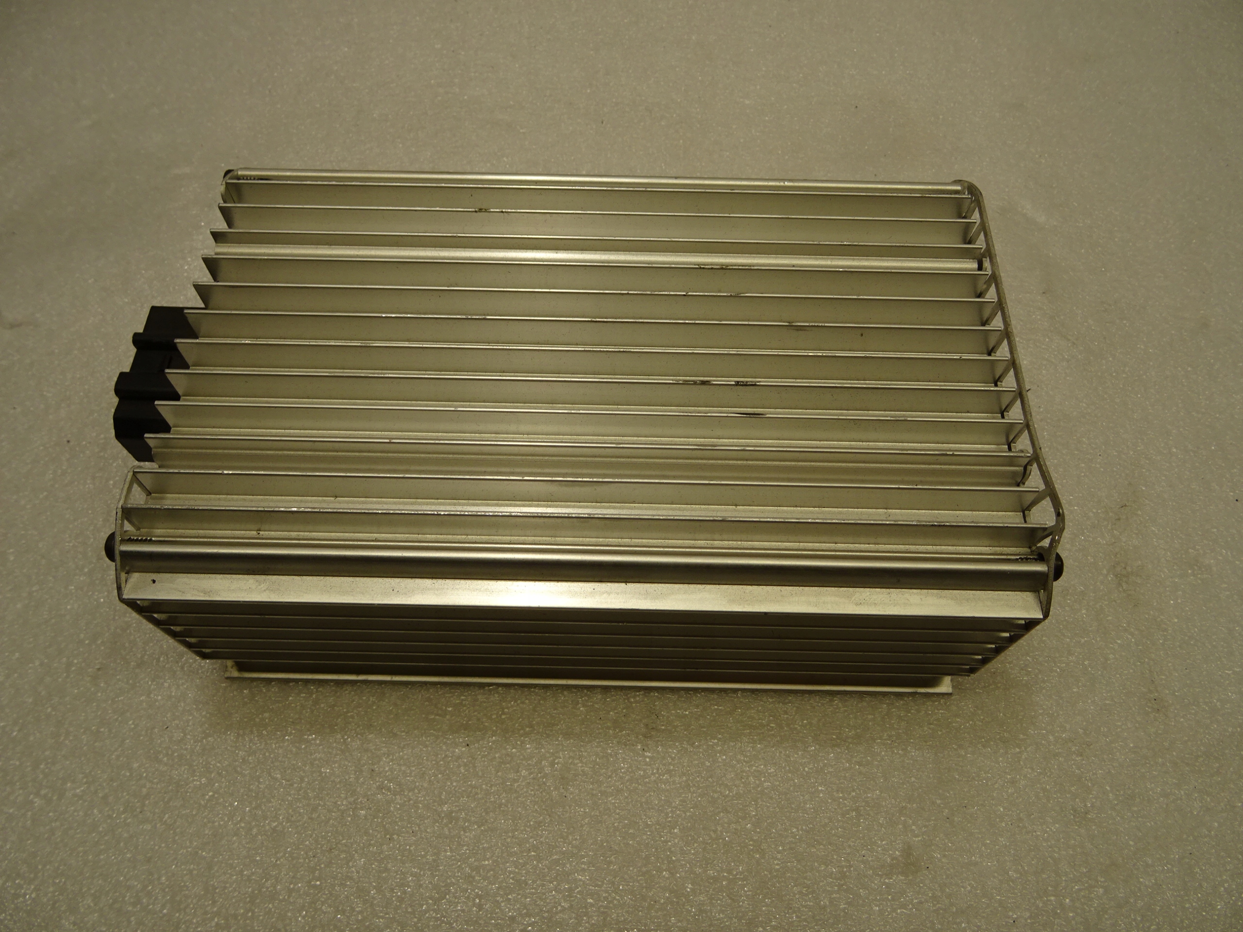 A8 S8 D3 A6 аудіо підсилювач AMPLIFIER 4E0035223D