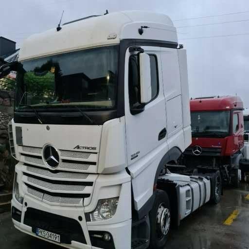 A002 - ACTROS MP 4 КАБИНА В СБОРЕ ДВИГАТЕЛЬ 510 Л. С.