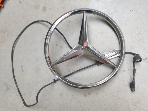 9608170416 - ACTROS MP4 AROCS С ПОДСВЕТКОЙ ЭМБЛЕМЫ С ПОДСВЕТКОЙ ЗВЕЗДЫ ПОВРЕЖДЕНИЙ КАПОТ