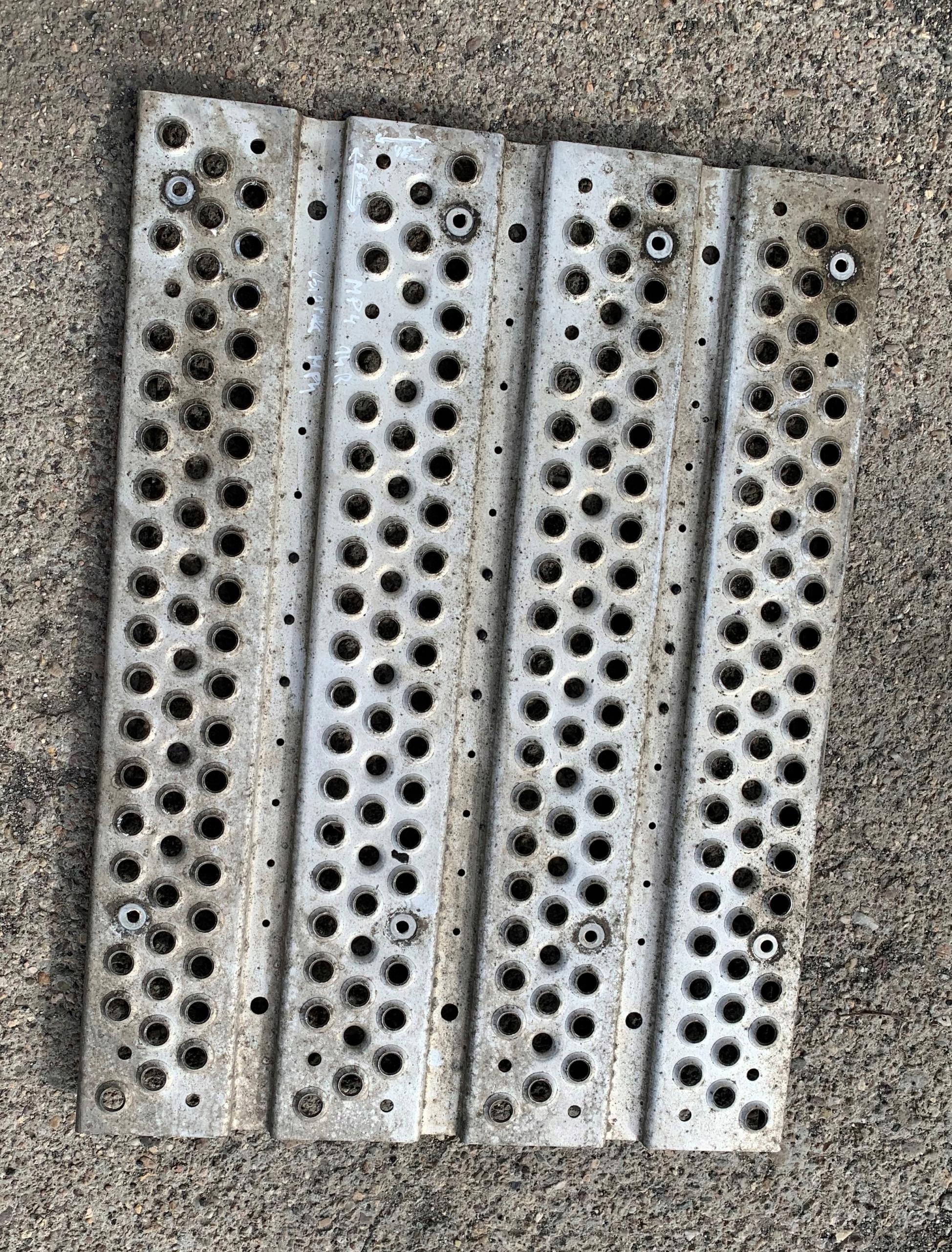 A9605235801 - ACTROS MP4 АЛЮМІНІЄВИЙ ЛИСТ