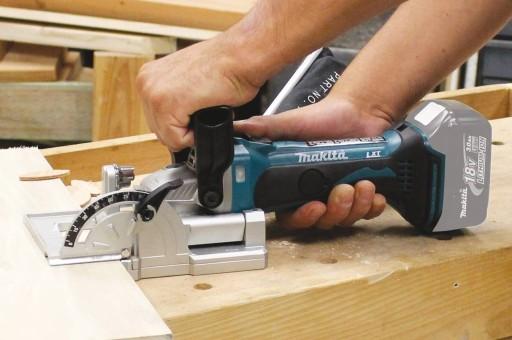 АКУМУЛЯТОРНИЙ ФРЕЗЕР 18V 0*AH MAKITA