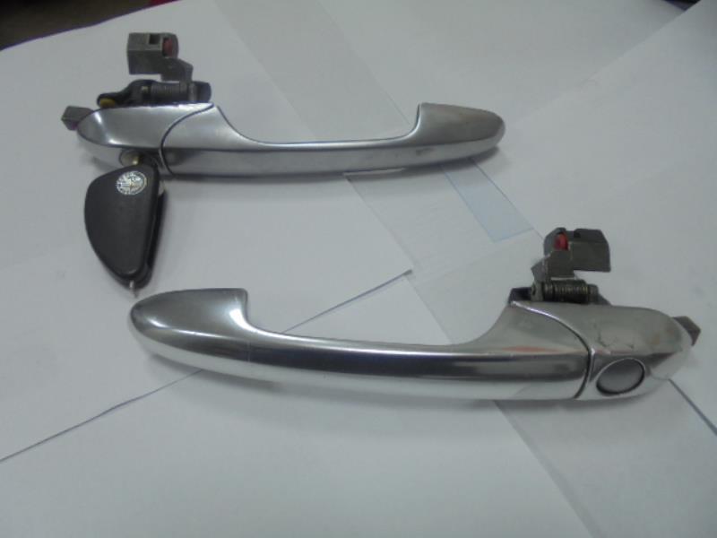 ALFA ROMEO 147 РУЧКА ДВЕРИ ЛЕВАЯ ПРАВАЯ ПЕРЕДНЯЯ КЛЮЧ