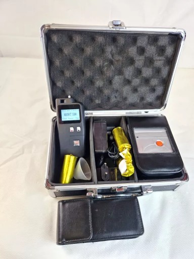 АЛКОХІТ Х100 АЛКОТЕПЕР З ПРИНТЕРНИМ ЛІТІЄВО-ІОННИМ АКУМУЛЯТОРОМ