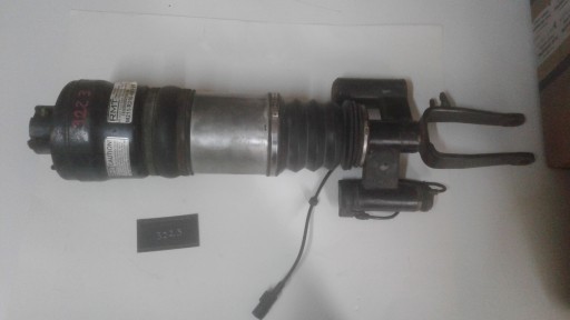 АМОРТИЗАТОР ПЕРЕДНІЙ ПРАВИЙ В 211 № 2115400609