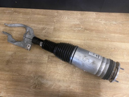 CJ3VA22300392 - Правый передний амортизатор range rover l405 rh lr138996 lk523c285ca