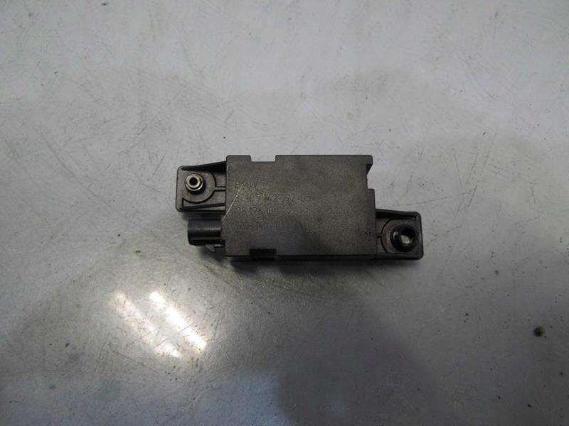 161-3 - FOOTREST FRONT SUZUKI GSR 750 11-12