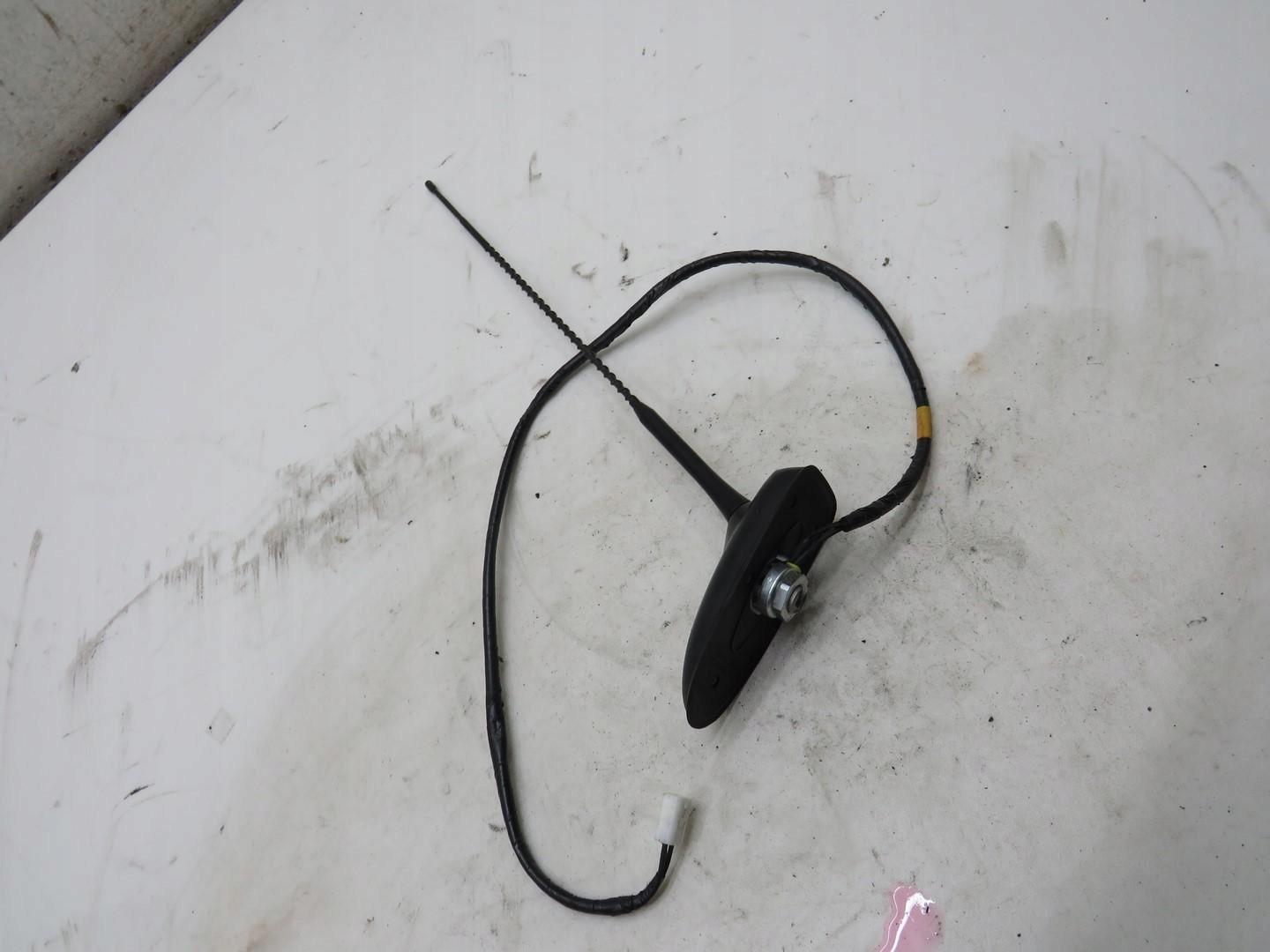 АНТЕНА НА ДАХУ AURIS II