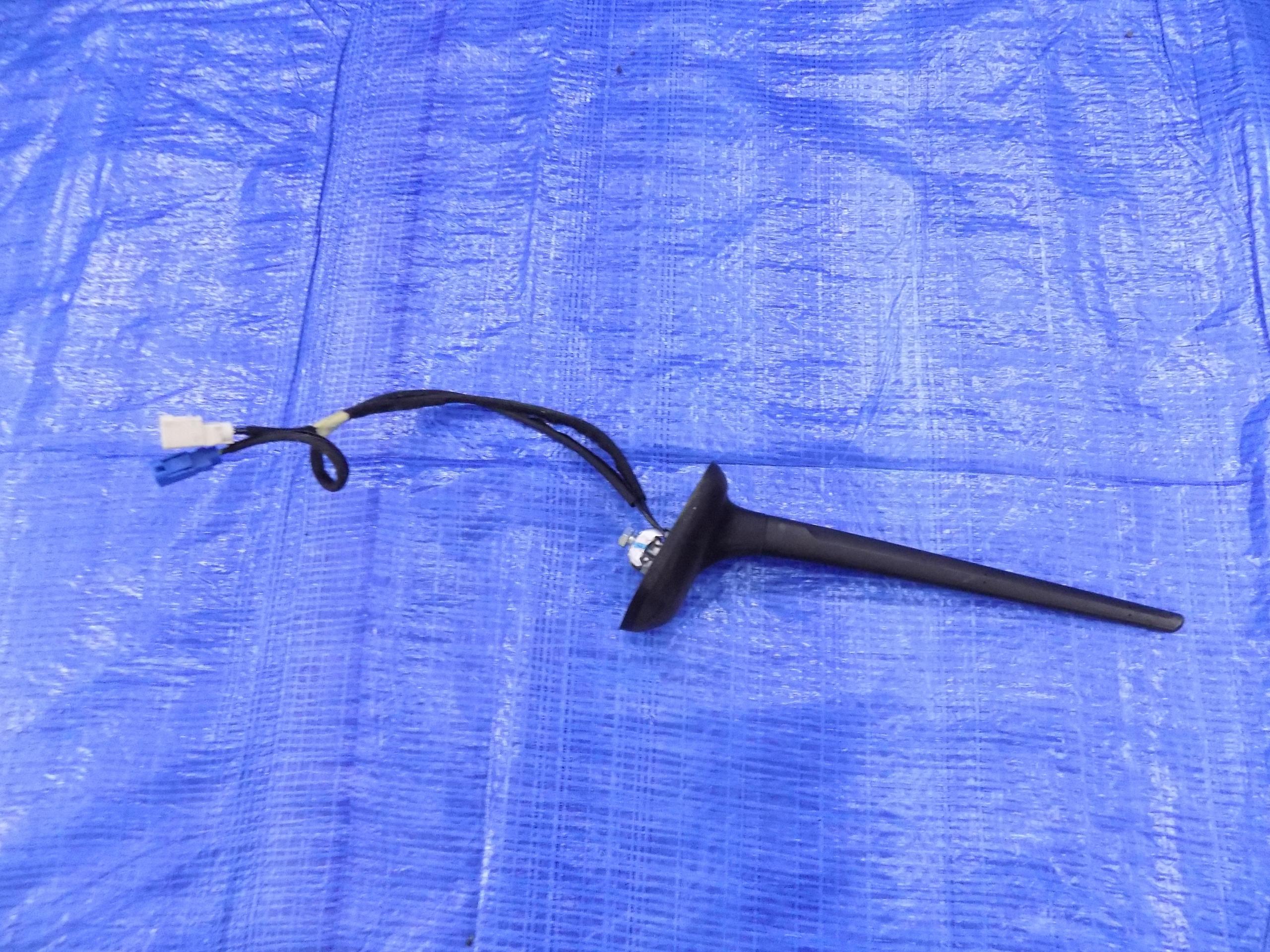 АНТЕНА НА ДАХ JEEP RENEGADE 2.0 MJT 14-