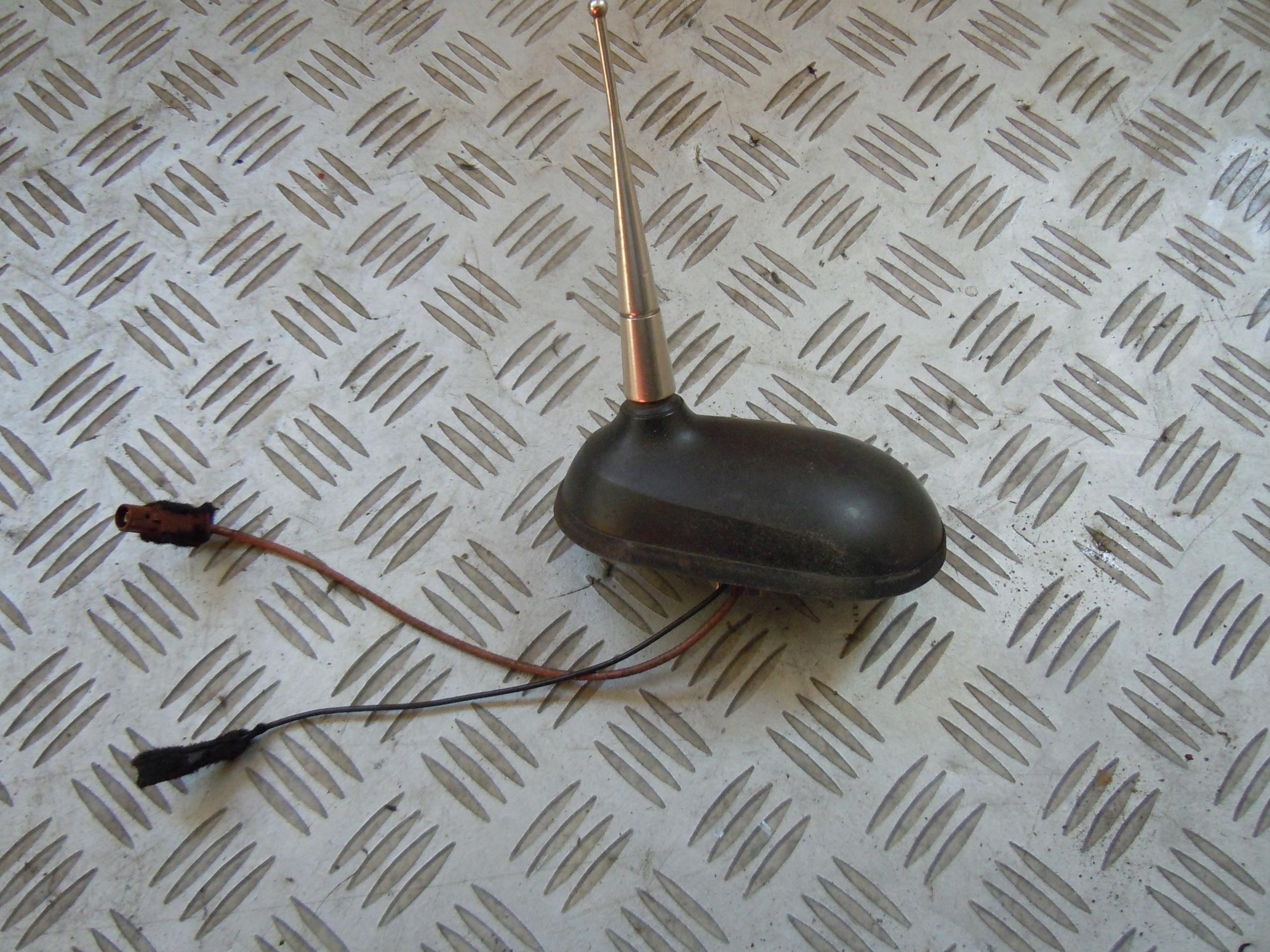 Антенна на крышу MERCEDES W169 A Class A1698201875