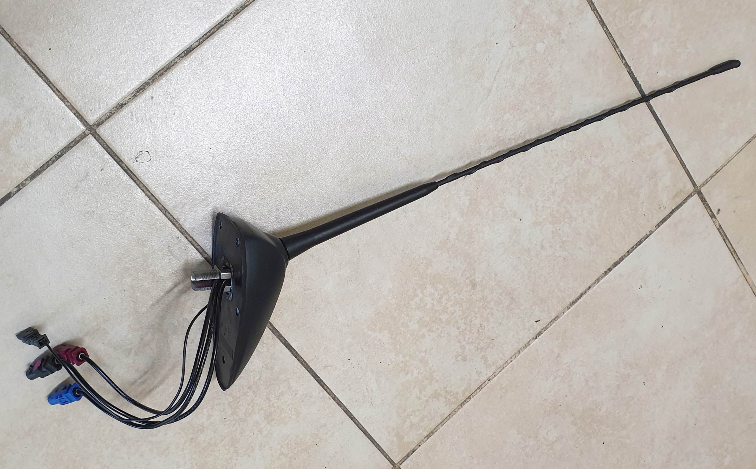 6925359 65206929491 - Антенна на крышу основание антенны BMW 1 E87 OE