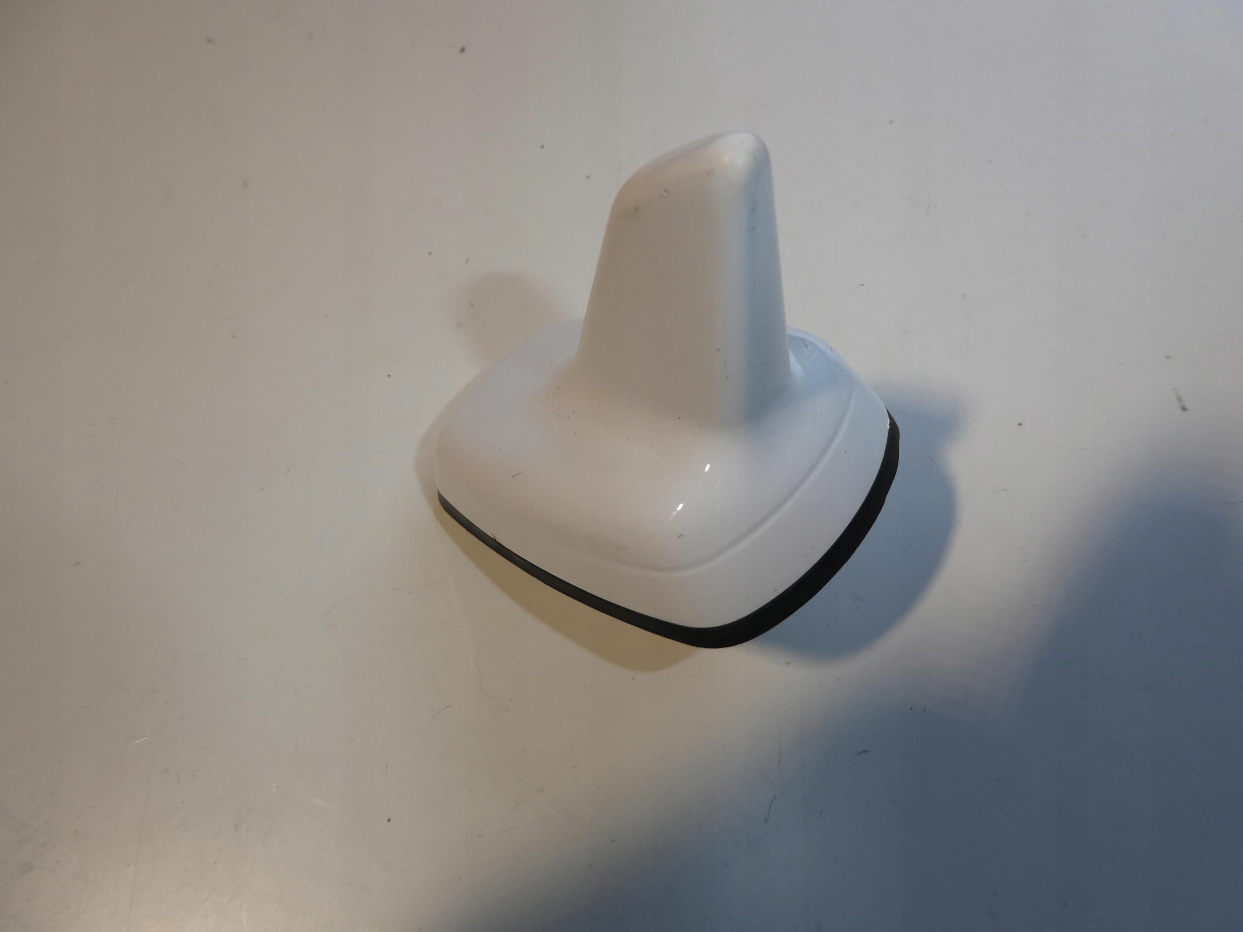 Антенна GPS акула Элерон 4G0035503E AUDI A4 A6 C7 A7