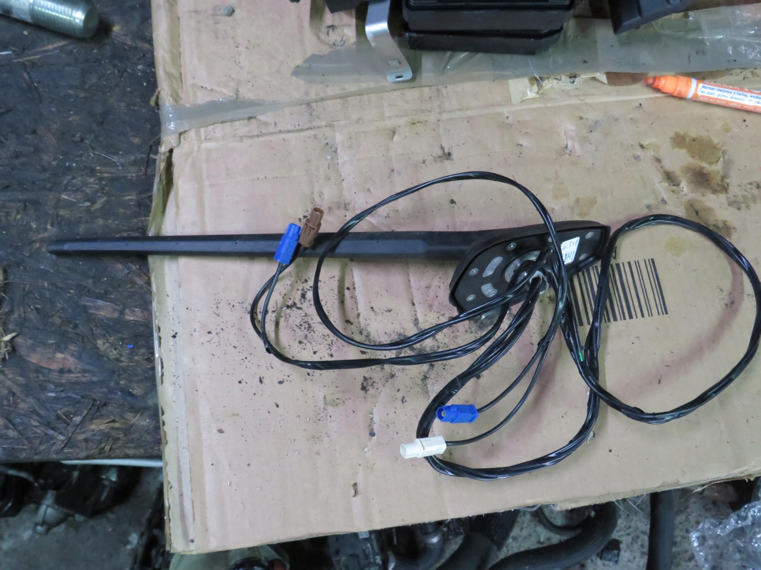 АНТЕННА RENAULT 282161826R