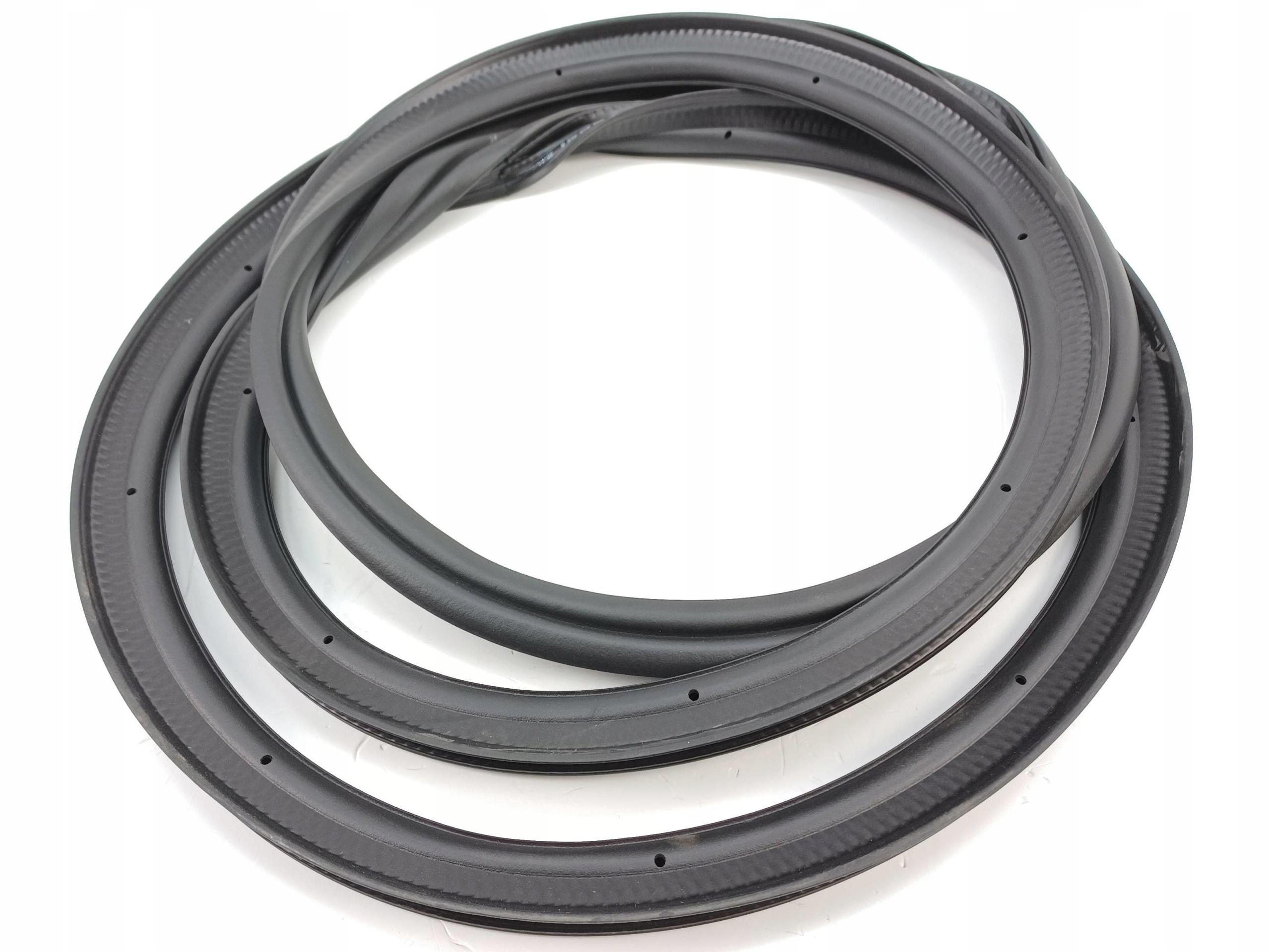 5H9827705B - ASO TAIL GATE LUGGAGE VW GOLF VIII УНИВЕРСАЛ