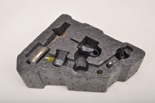 ВСТАВКА БУКСИРУЮЧОГО ГАКА ASTON MARTIN DB9 4G43-S064T64-AA