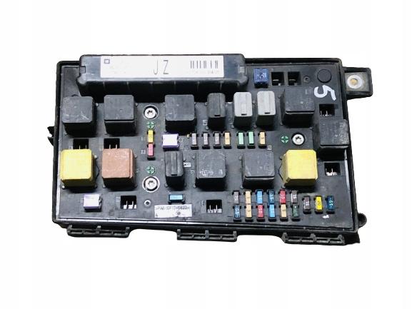 ASTRA H ZAFIRA B БЛОК ЗАПОБІЖНИКІВ 13250231