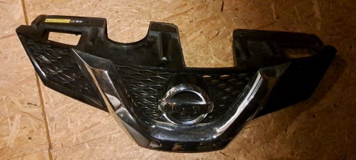 NISSAN X TRAIL T32 решітка з камерою 62310 4CE0A, 62310 4CE0B