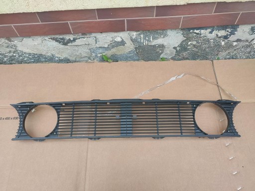 Решетка радиатора VW GOLF I 74-83 GOLF I CABRIOLET 79-87 VW CADDY I 74-83