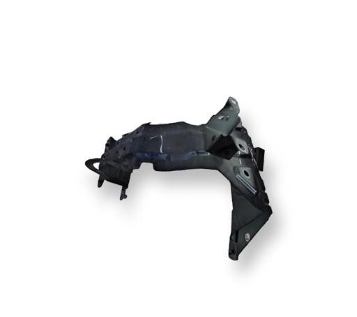 4M8821188 - AUDI 4M8821137 КРОНШТЕЙН КРЫЛА ЛЕВЫЙ