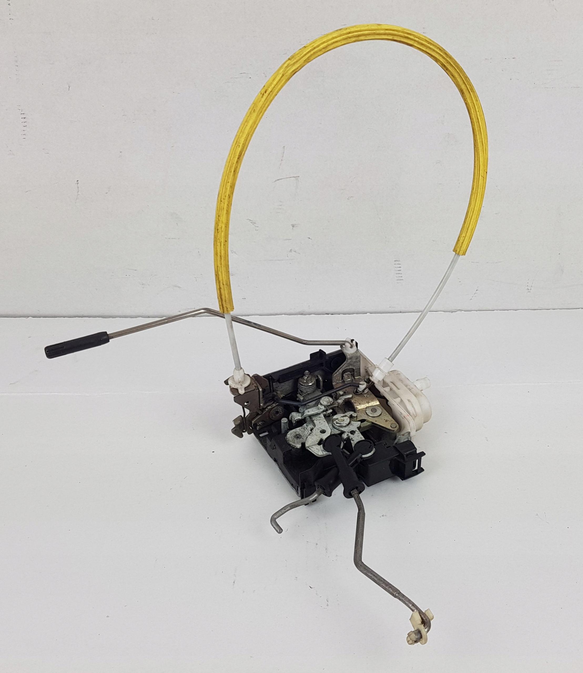 8L1837015A - AUDI A3 8L Lift замок двері лівий передній передній