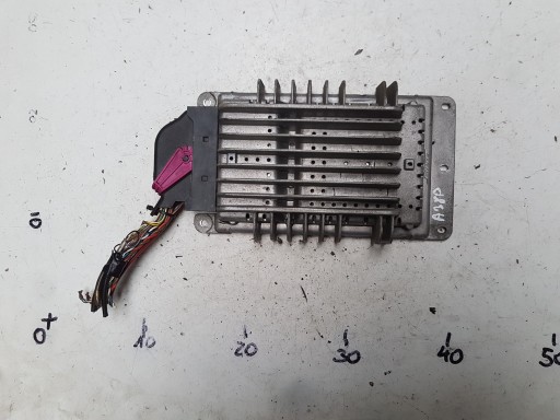 AUDI A3 8P 03-08R усилитель BOSE 8P4035223