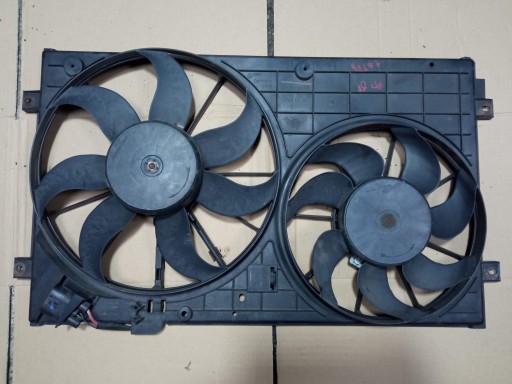 1K0121207T - AUDI A3 8P 1.8 TFSI вентилятор y радиатора