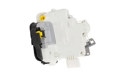 1327ZC-2 - AUDI A3 8P A4 B7 A6 C6 замок передней правой двери