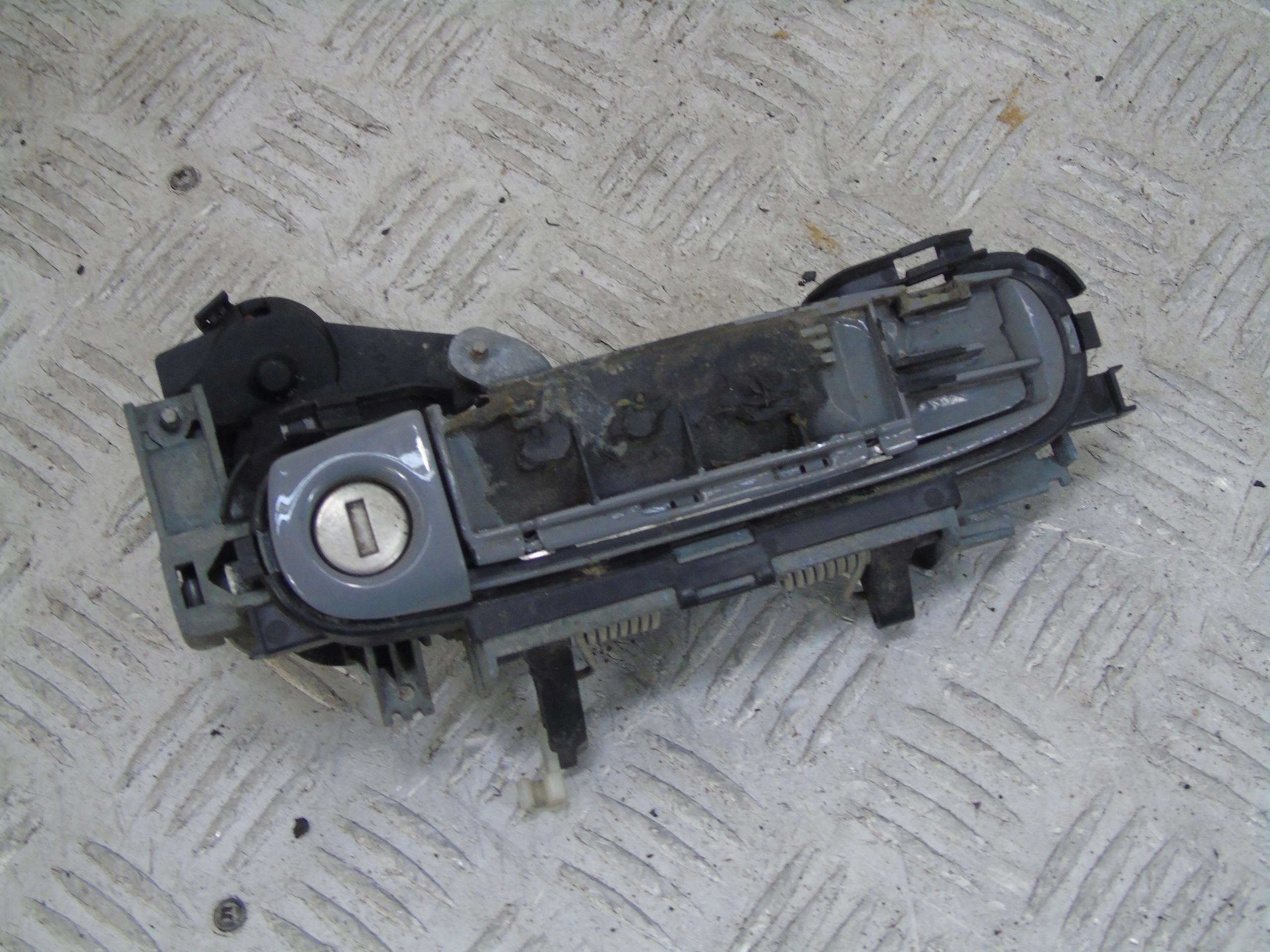 Jkmsrt5 - AUDI A3 8P зовнішня дверна ручка ліва передня вставка EU