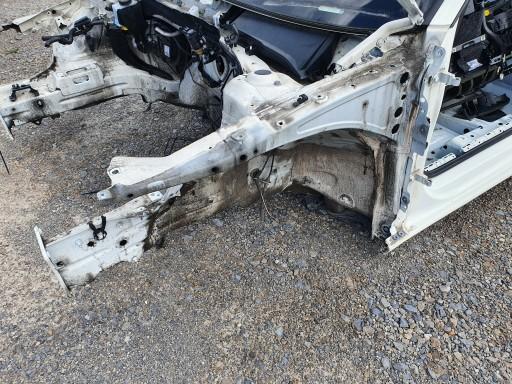 AUDI A3 8V 3D ЧЕТВЕРТЬ ПЕРЕДНЯЯ ЛЕВАЯ РАМА LY9K