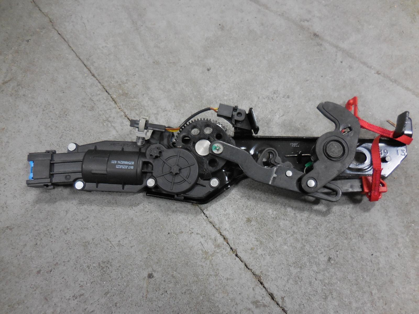 AUDI A3 8V кабриолет замок люка крыши 8V7825825