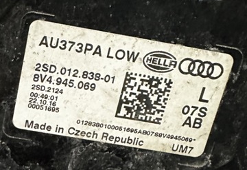 AUDI A3 8V ЛАМПА ЗАДНЯ ЛІВА В КРИЛІ 8V4945069