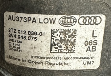 AUDI A3 8V ЛАМПА ЗАДНЯ ЛІВА В КАПОТІ 8V4945075