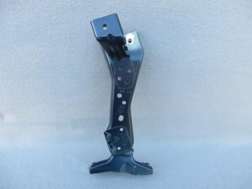 AUDI A3 8V0 крепление крыла левое 8V0821135A