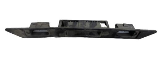 AUDI A3 A4 A6 накладка задняя крышка 8P48275743FZ