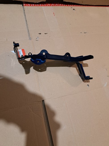 8V082113L - ОПОРА КРЫЛА ПЕРЕДНЕГО ЛЕВОГО AUDI A3 НОВАЯ 8V0821135A