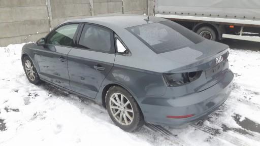 8W7831721B - Уплотнитель левой двери Audi A5 F5 Cabrio 8W7831721B