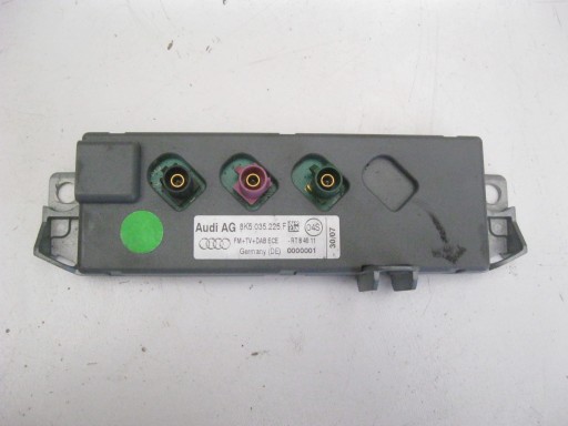 AUDI A4 8K антенный усилитель 8K5035225F
