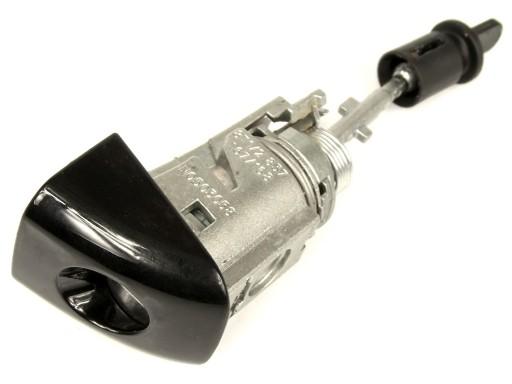 AUDI A4 A5 вставка замка 8T1837167 8 8T2837167 8