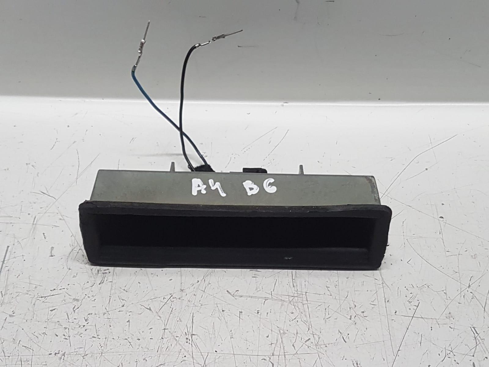 AUDI A4 B6 2.5 TDI ручка дверей багажника