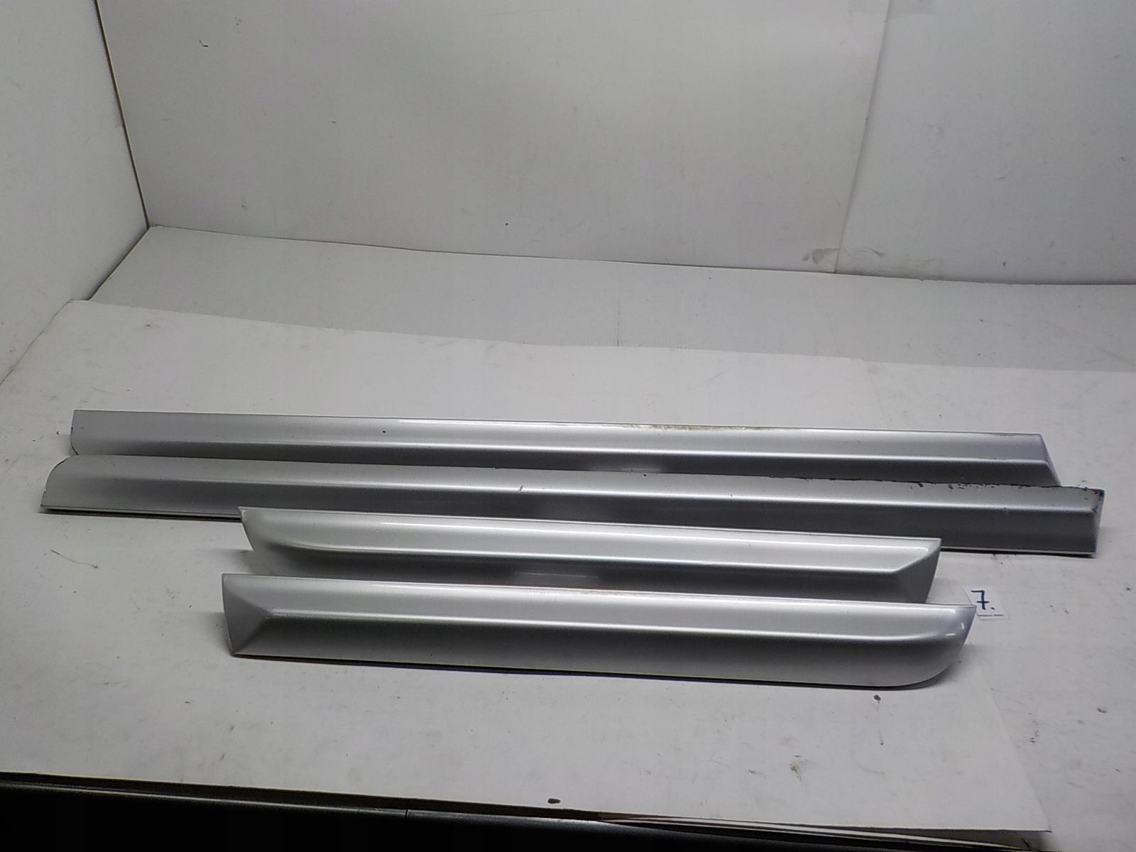 8E0853959C 8E0853969D - AUDI A4 B6 B7 EXEO молдинги молдинги двери S LINE